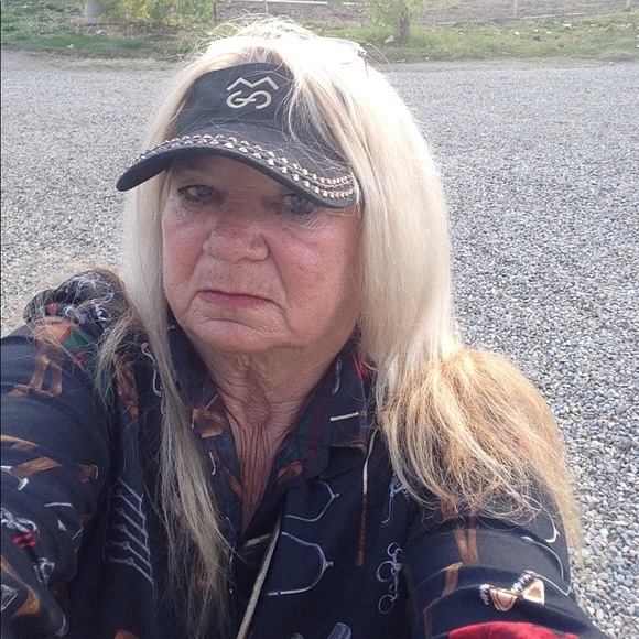 Meet your Posher, Ruby - Picture 1 of 1